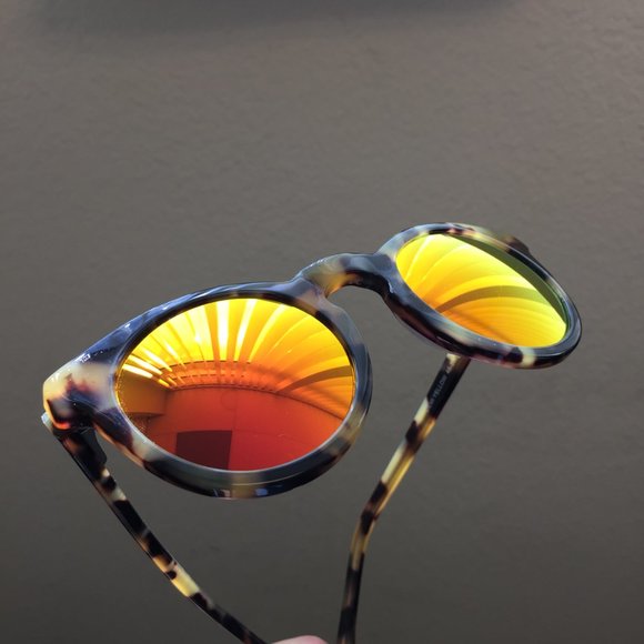 Geek New Yorker Red Sunglasses - MISC070 - Picture 3 of 6